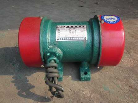 振動(dòng)篩產(chǎn)量、物料運(yùn)行速度計(jì)算方法 